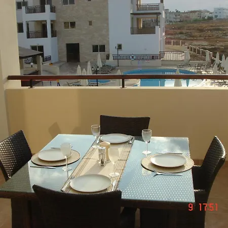 2 Bed With Huge Balcony Overlooking Pool 아파트 파라림니
